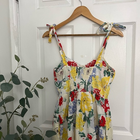 Urban Outfitters Colorful Floral Midi Dress - Picture 4 of 10